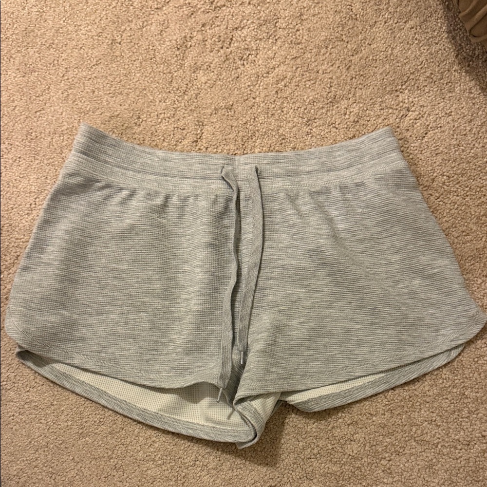 Aritzia TNA waffle shorts